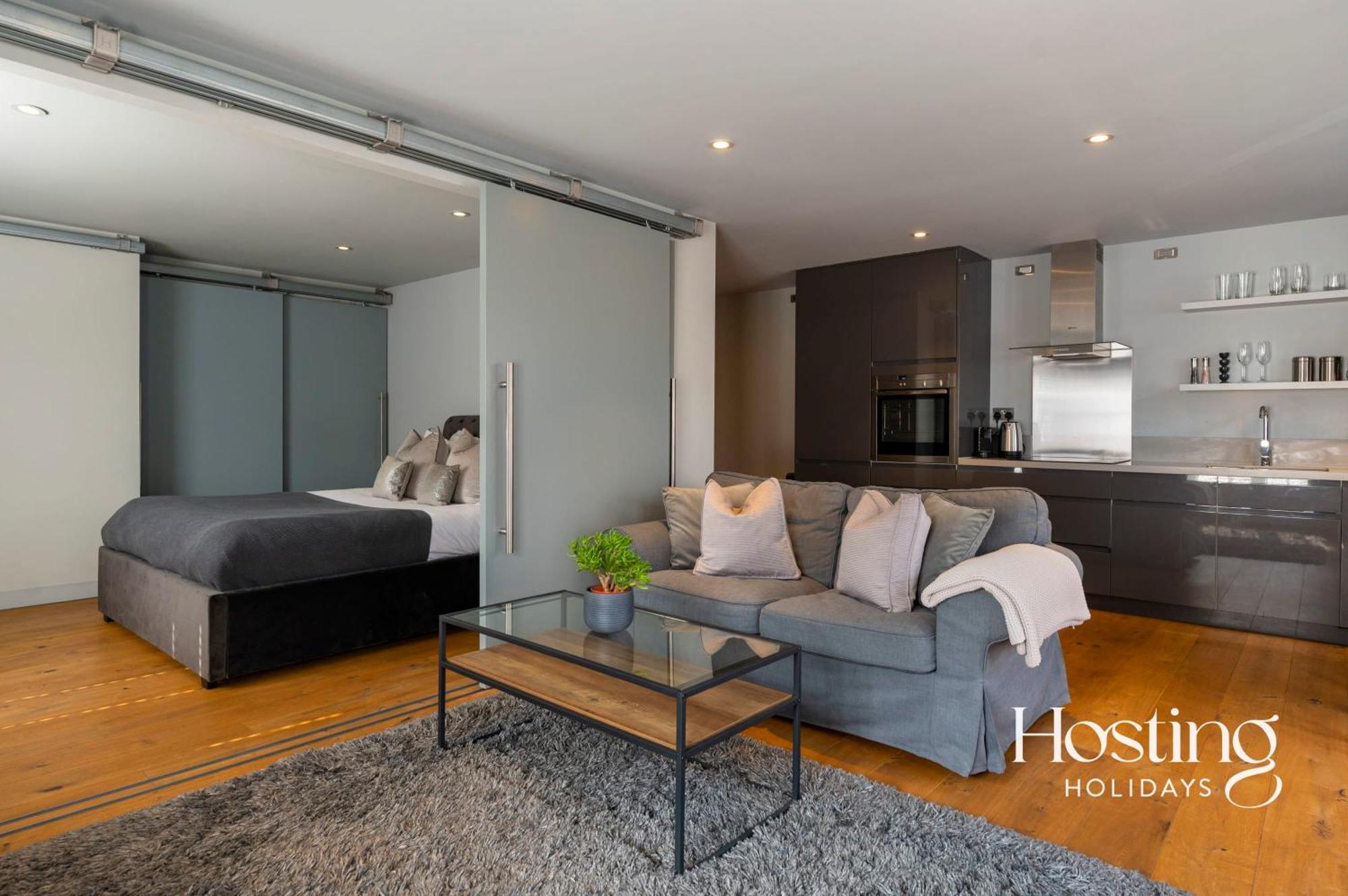 Modern Luxury Apartment In The Heart Of Henley Ngoại thất bức ảnh